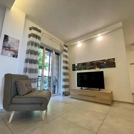 37suited גוארדיאגרלה